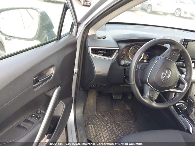 2022 Toyota Corolla Cross Le მანქანა იყიდება აუქციონზე, vin: 7MUCAABG3NV042120, აუქციონის ნომერი: 40061184