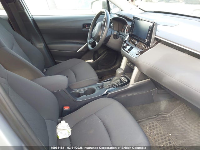 2022 Toyota Corolla Cross Le მანქანა იყიდება აუქციონზე, vin: 7MUCAABG3NV042120, აუქციონის ნომერი: 40061184