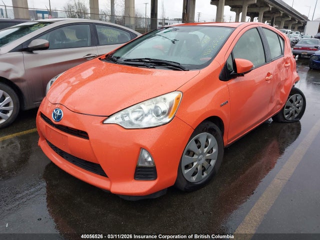 2013 Toyota Prius C მანქანა იყიდება აუქციონზე, vin: JTDKDTB30D1044067, აუქციონის ნომერი: 40056526