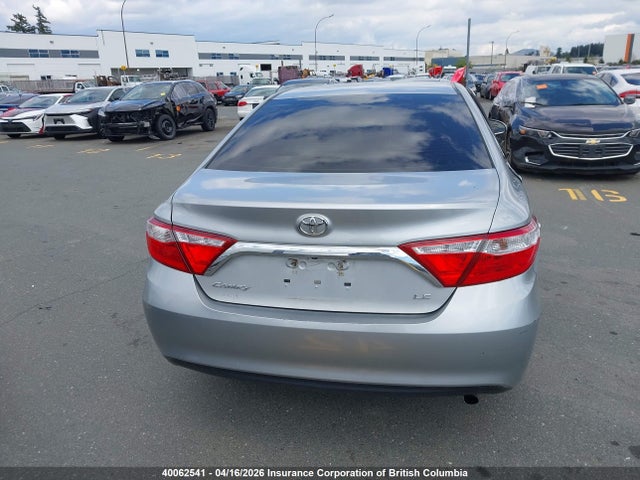 2016 Toyota Camry მანქანა იყიდება აუქციონზე, vin: 4T1BF1FK4GU594547, აუქციონის ნომერი: 40062541