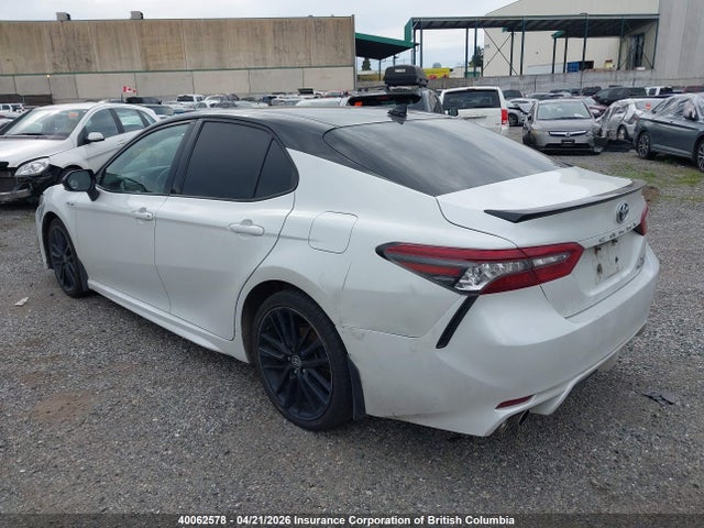 2021 Toyota Camry მანქანა იყიდება აუქციონზე, vin: 4T1K31AK2MU027555, აუქციონის ნომერი: 40062578