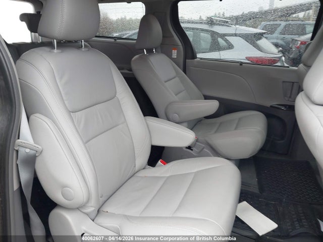 5TDDZ3DC1HS148406 Toyota Sienna Xle/limited