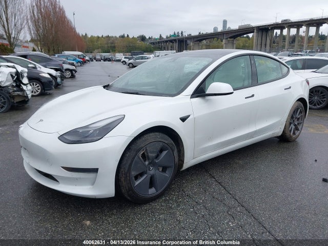 40062631 :رقم المزاد ، 5YJ3E1EA9NF361919 vin ، 2022 Tesla Model 3 مزاد بيع