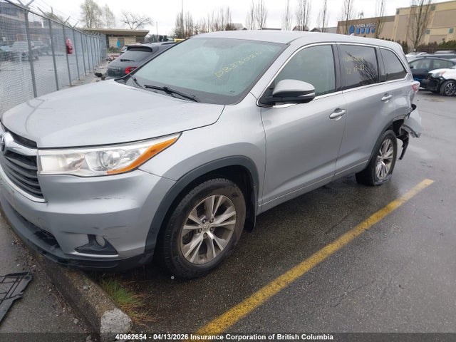 5TDZKRFH2FS053002 Toyota Highlander Le