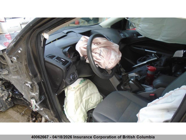 1FMCU9GX1FUA29321 Ford ESCAPE SE
