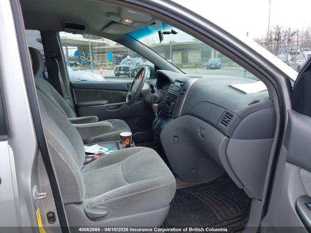 40062686 :رقم المزاد ، 5TDZK4CC9AS310905 vin ، 2010 Toyota Sienna Ce 7 Passenger مزاد بيع