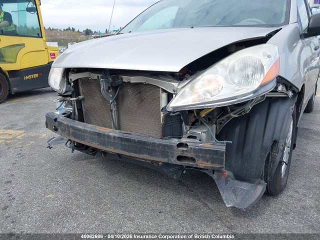 40062686 :رقم المزاد ، 5TDZK4CC9AS310905 vin ، 2010 Toyota Sienna Ce 7 Passenger مزاد بيع