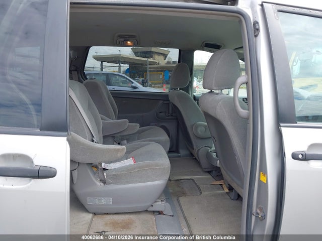 40062686 :رقم المزاد ، 5TDZK4CC9AS310905 vin ، 2010 Toyota Sienna Ce 7 Passenger مزاد بيع