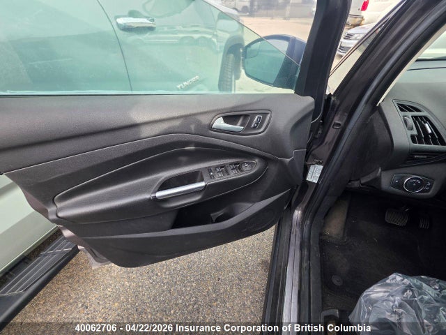 1FADP5BU9EL520655 Ford C-MAX SEL