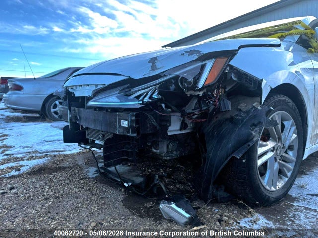 KMHD84LF6LU064814 Hyundai Elantra Preferred Auto Ivt