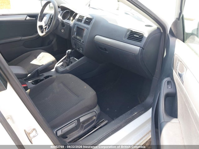 Продажа на аукционе авто 2017 Volkswagen Jetta, vin: 3VW2B7AJ4HM200680, номер лота: 40062769