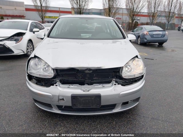 40062797 :رقم المزاد ، WVWDA71K78W056954 vin ، 2008 Volkswagen Rabbit 5-door Trendline مزاد بيع