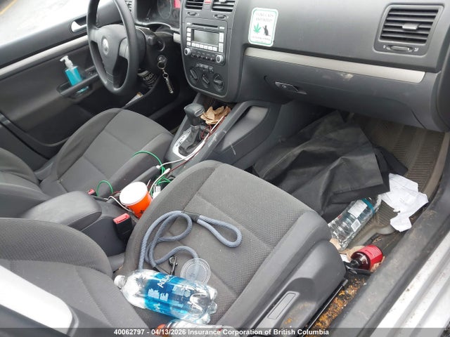40062797 :رقم المزاد ، WVWDA71K78W056954 vin ، 2008 Volkswagen Rabbit 5-door Trendline مزاد بيع