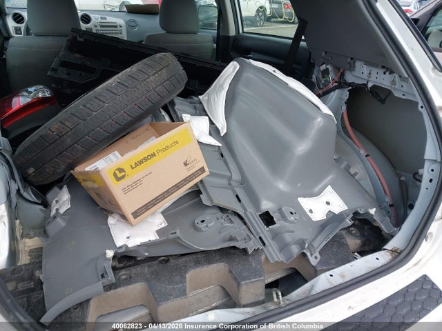 40062823 :رقم المزاد ، 2T1KU4EE5CC802403 vin ، 2012 Toyota Corolla Matrix مزاد بيع