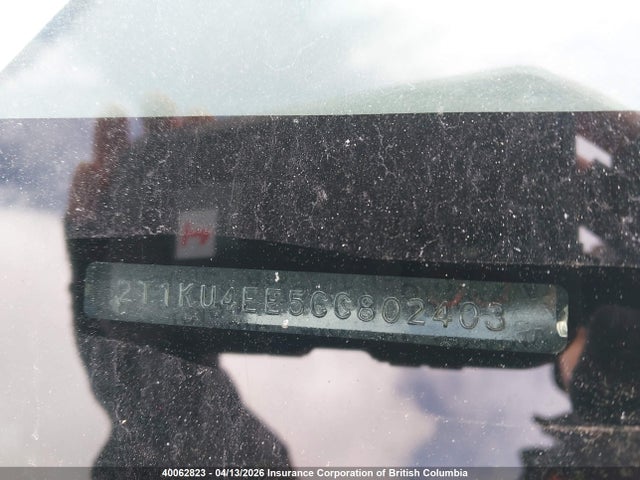 40062823 :رقم المزاد ، 2T1KU4EE5CC802403 vin ، 2012 Toyota Corolla Matrix مزاد بيع