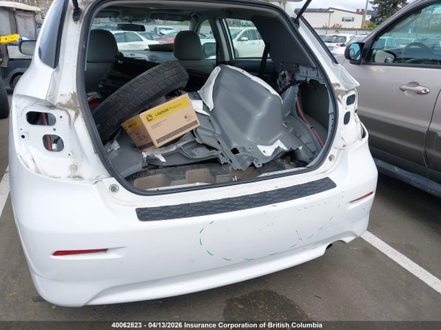 40062823 :رقم المزاد ، 2T1KU4EE5CC802403 vin ، 2012 Toyota Corolla Matrix مزاد بيع