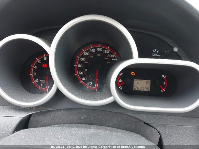 40062823 :رقم المزاد ، 2T1KU4EE5CC802403 vin ، 2012 Toyota Corolla Matrix مزاد بيع