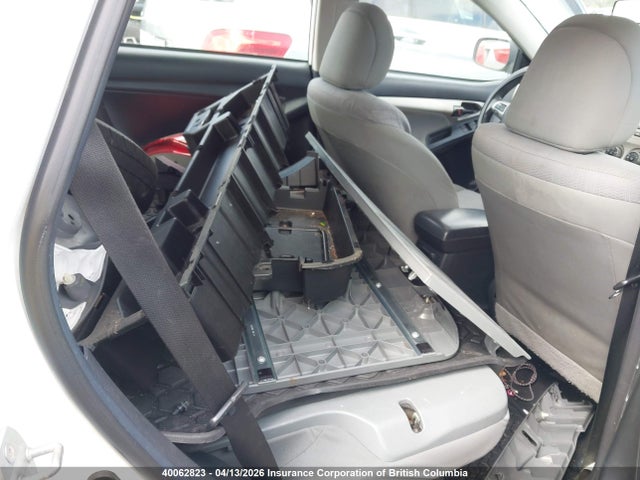 40062823 :رقم المزاد ، 2T1KU4EE5CC802403 vin ، 2012 Toyota Corolla Matrix مزاد بيع
