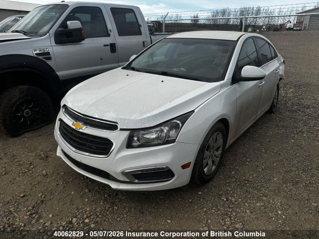 1G1PC5SB1F7133585 Chevrolet Cruze