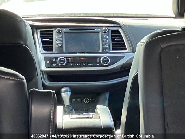 2018 Toyota Highlander Se/xle მანქანა იყიდება აუქციონზე, vin: 5TDJZRFH2JS523725, აუქციონის ნომერი: 40062847