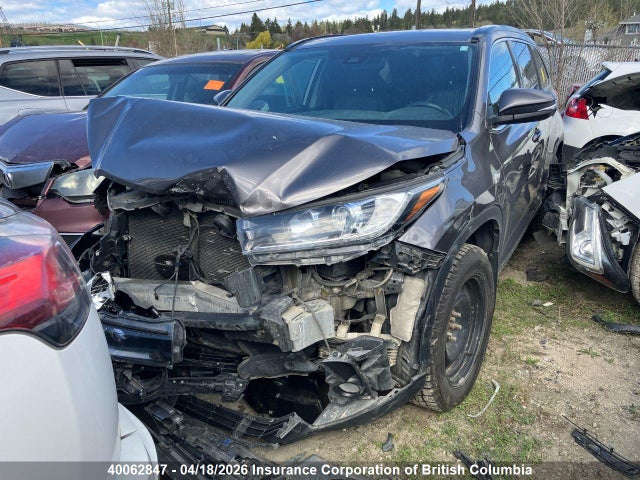 2018 Toyota Highlander Se/xle მანქანა იყიდება აუქციონზე, vin: 5TDJZRFH2JS523725, აუქციონის ნომერი: 40062847