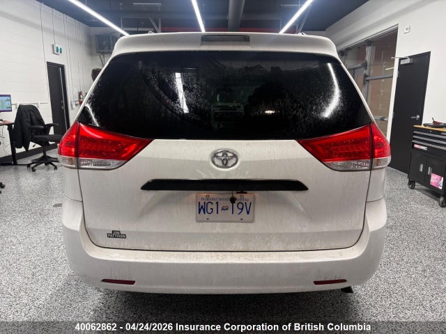 40062862 :رقم المزاد ، 5TDZK3DC0CS207190 vin ، 2012 Toyota Sienna V6 7 Passenger مزاد بيع