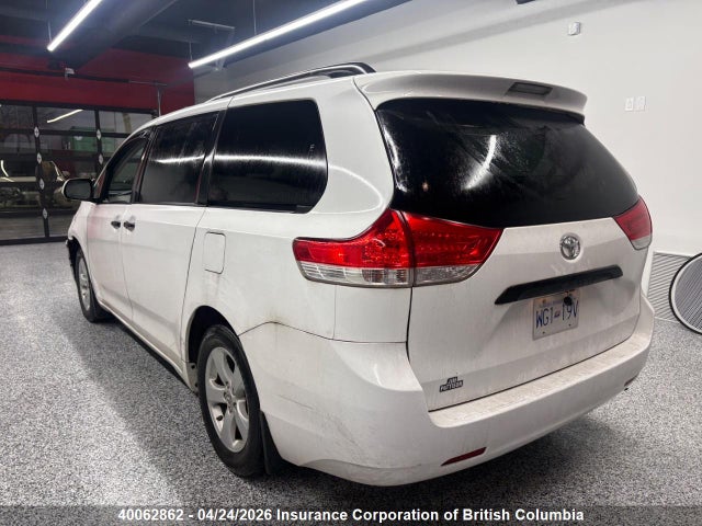 40062862 :رقم المزاد ، 5TDZK3DC0CS207190 vin ، 2012 Toyota Sienna V6 7 Passenger مزاد بيع