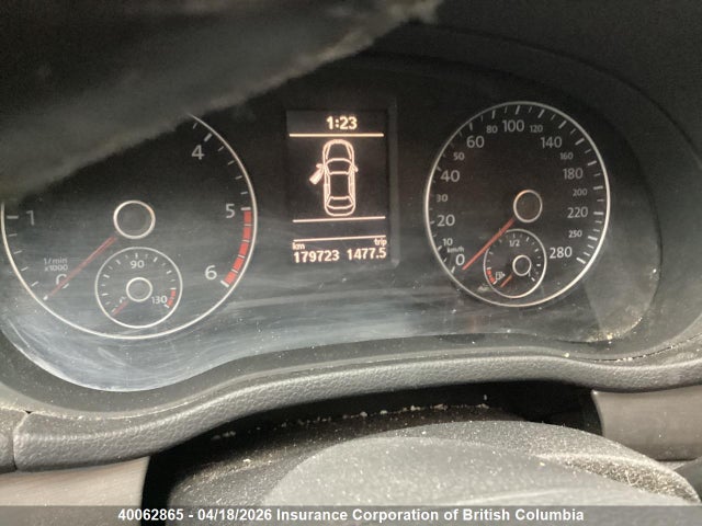 1VWBV7A34FC046186 Volkswagen PASSAT SE