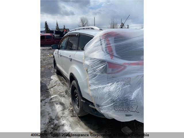 1FMCU9J9XFUB43814 Ford Escape Titanium