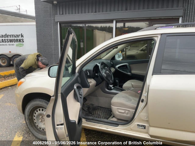 40062983 :رقم المزاد ، JTMBD31V465027724 vin ، 2006 Toyota Rav4 مزاد بيع