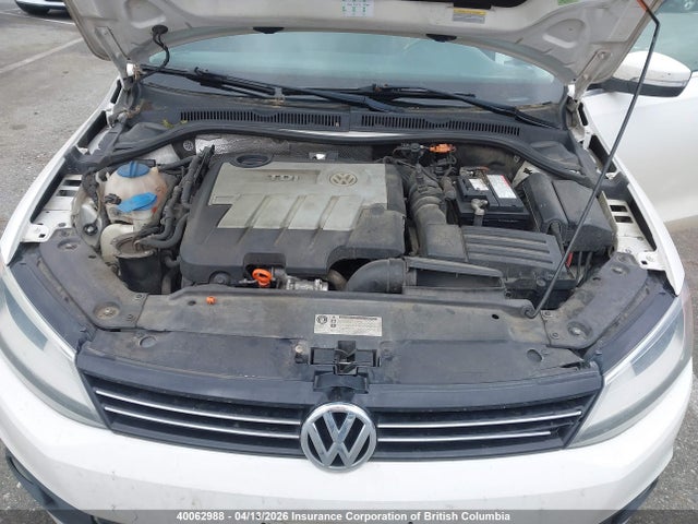 40062988 :رقم المزاد ، 3VWDL7AJ4DM365774 vin ، 2013 Volkswagen Jetta مزاد بيع