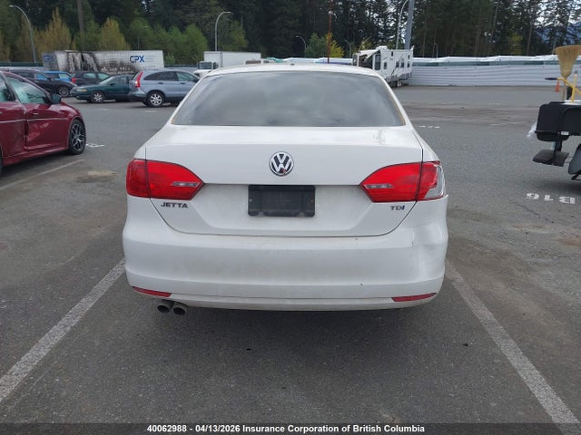 40062988 :رقم المزاد ، 3VWDL7AJ4DM365774 vin ، 2013 Volkswagen Jetta مزاد بيع
