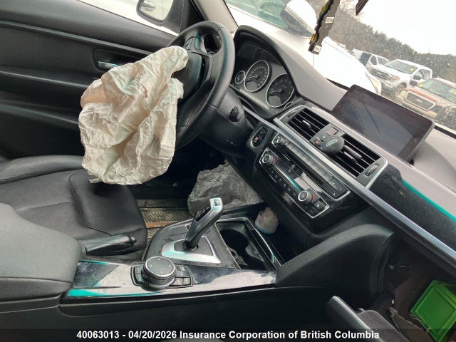 Aukcja sprzedaży 2016 Bmw 320i, vin: WBA8A3C59GK689752, numer aukcji: 40063013