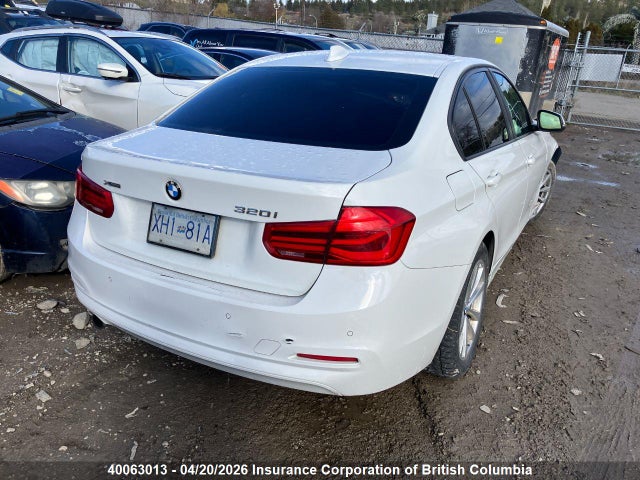 Aukcja sprzedaży 2016 Bmw 320i, vin: WBA8A3C59GK689752, numer aukcji: 40063013