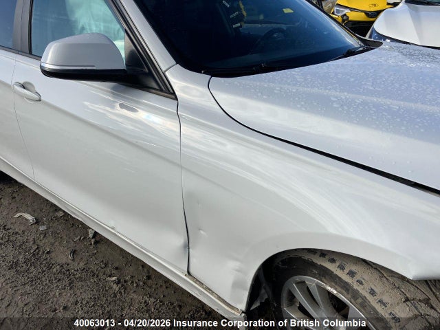 Aukcja sprzedaży 2016 Bmw 320i, vin: WBA8A3C59GK689752, numer aukcji: 40063013