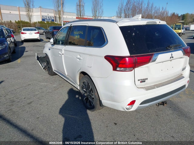 JA4J24A5XJZ605313 Mitsubishi Outlander Se/gt