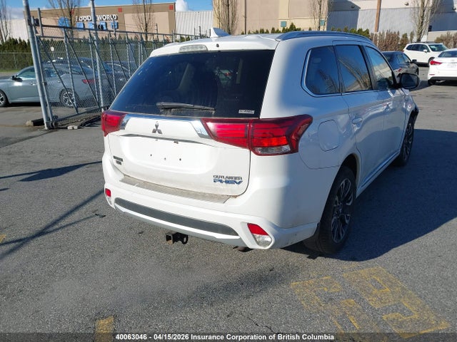 JA4J24A5XJZ605313 Mitsubishi Outlander Se/gt