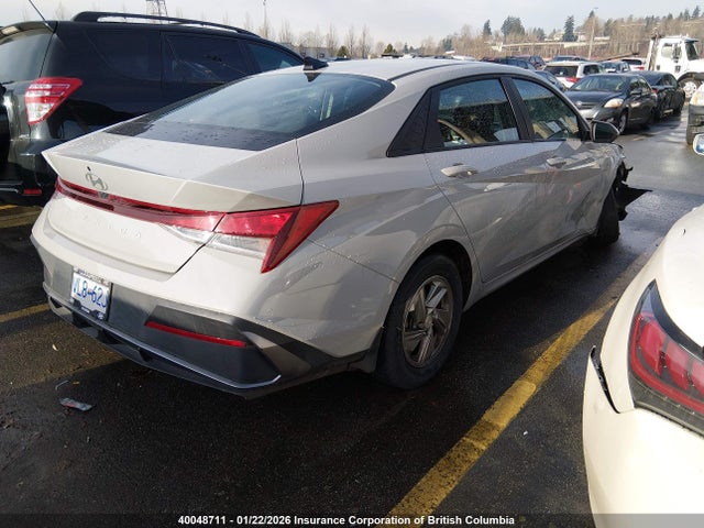 KMHLM4DGXRU713957 Hyundai ELANTRA SEL