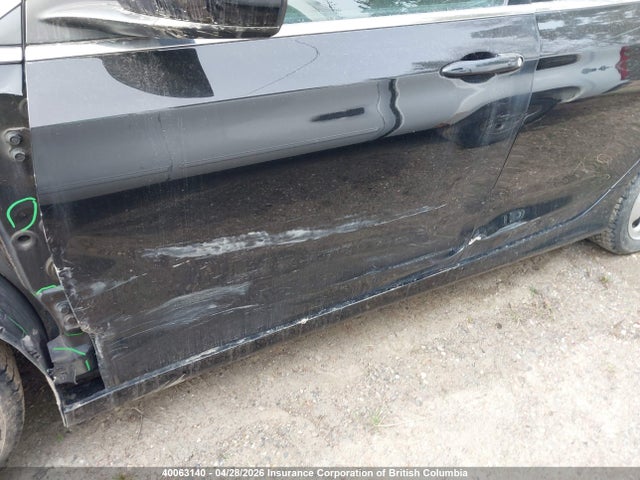 40063140 :رقم المزاد ، 1C3CCCFB3FN755674 vin ، 2015 Chrysler 200 مزاد بيع