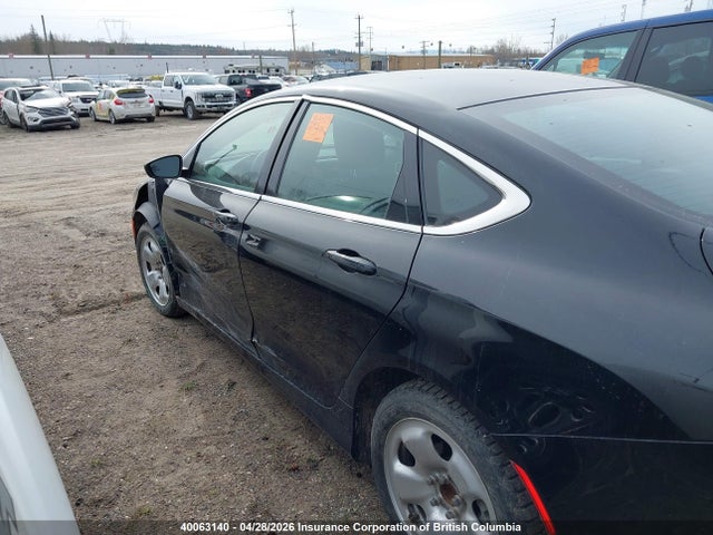 40063140 :رقم المزاد ، 1C3CCCFB3FN755674 vin ، 2015 Chrysler 200 مزاد بيع