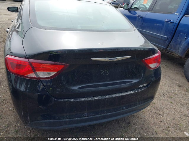 40063140 :رقم المزاد ، 1C3CCCFB3FN755674 vin ، 2015 Chrysler 200 مزاد بيع
