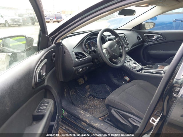 40063140 :رقم المزاد ، 1C3CCCFB3FN755674 vin ، 2015 Chrysler 200 مزاد بيع