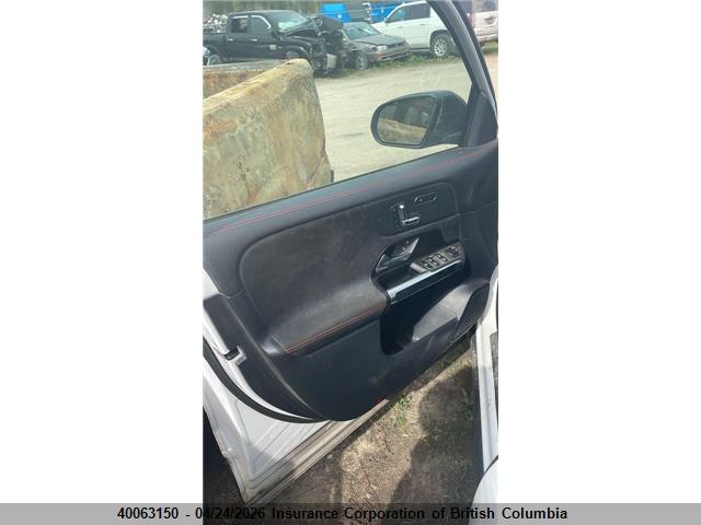 W1N4M4HBXNW241631 Mercedes-Benz Glb 250 4matic
