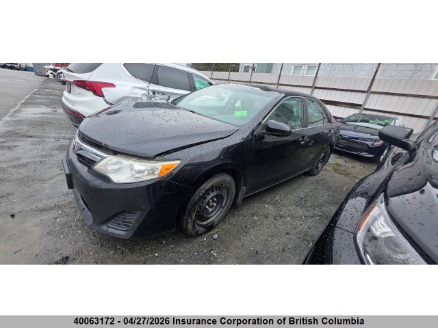 40063172 :رقم المزاد ، 4T1BF1FK6EU821069 vin ، 2014 Toyota Camry مزاد بيع