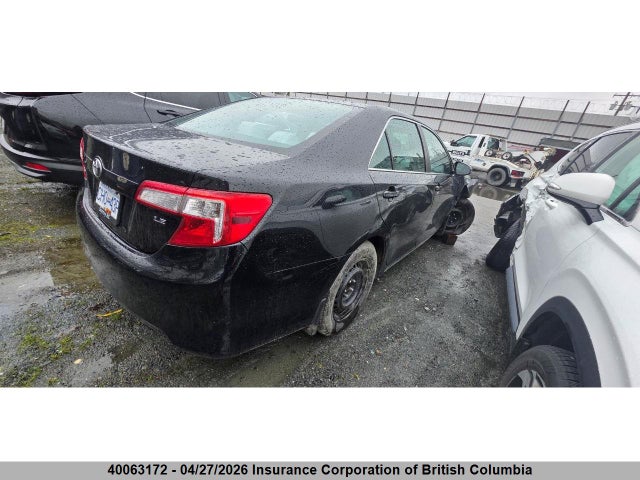 40063172 :رقم المزاد ، 4T1BF1FK6EU821069 vin ، 2014 Toyota Camry مزاد بيع