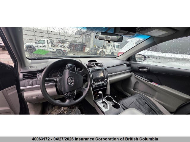 40063172 :رقم المزاد ، 4T1BF1FK6EU821069 vin ، 2014 Toyota Camry مزاد بيع