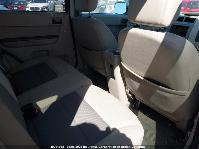 2008 Ford Escape Xlt მანქანა იყიდება აუქციონზე, vin: 1FMCU931X8KE52642, აუქციონის ნომერი: 40061958