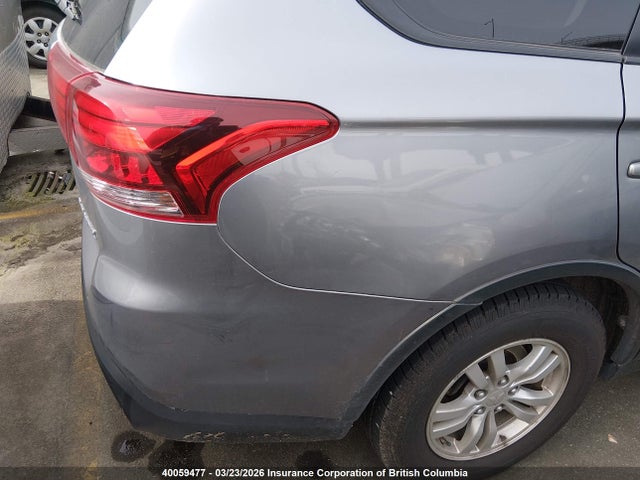 40059477 :رقم المزاد ، JA4AZ2A32HZ605590 vin ، 2017 Mitsubishi Outlander Es مزاد بيع