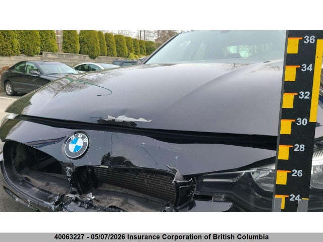 Продажа на аукционе авто 2016 Bmw 320i, vin: WBA8A3C54GK688766, номер лота: 40063227
