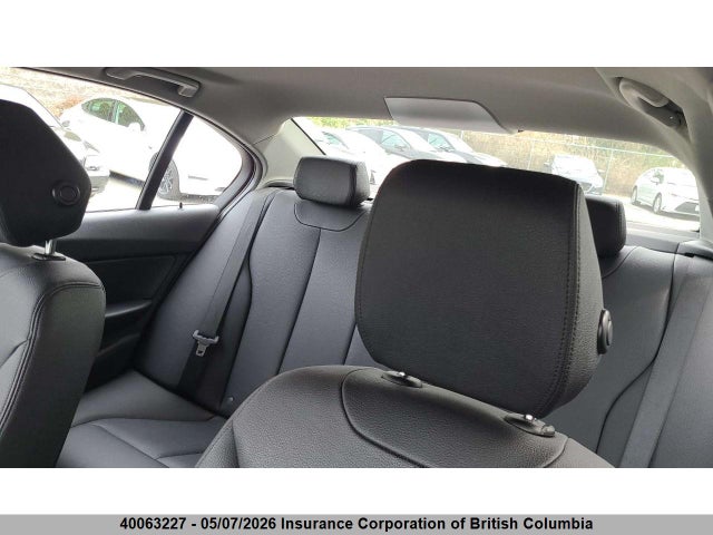 Продажа на аукционе авто 2016 Bmw 320i, vin: WBA8A3C54GK688766, номер лота: 40063227